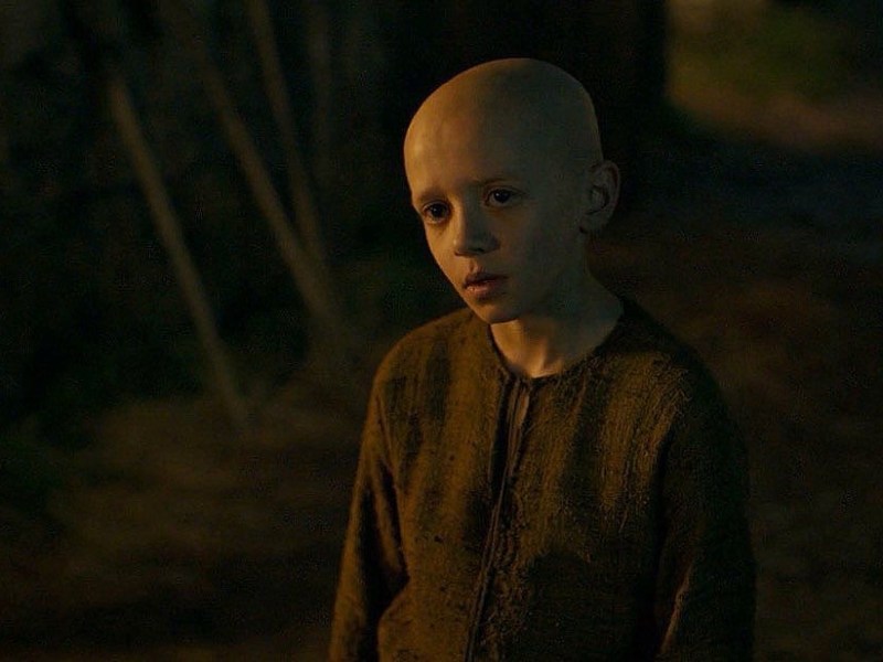 O Cavaleiro dos Sete Reinos – T1 EP.2: os Dragões chegam em&nbsp;Vaufreixo